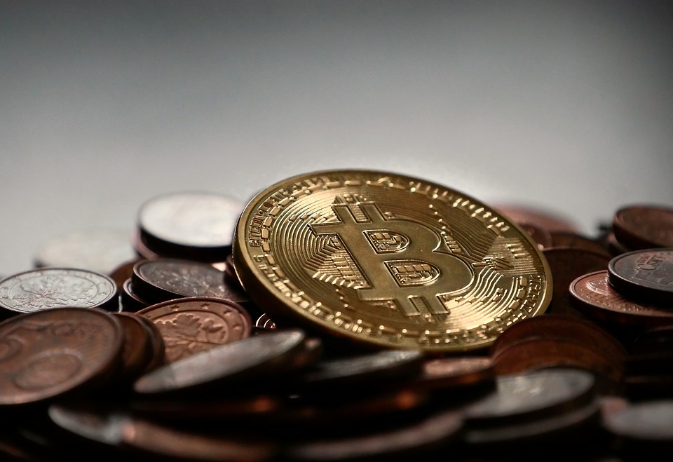 bitcoin egy évvel ezelőtt pénzt keresni otthonában