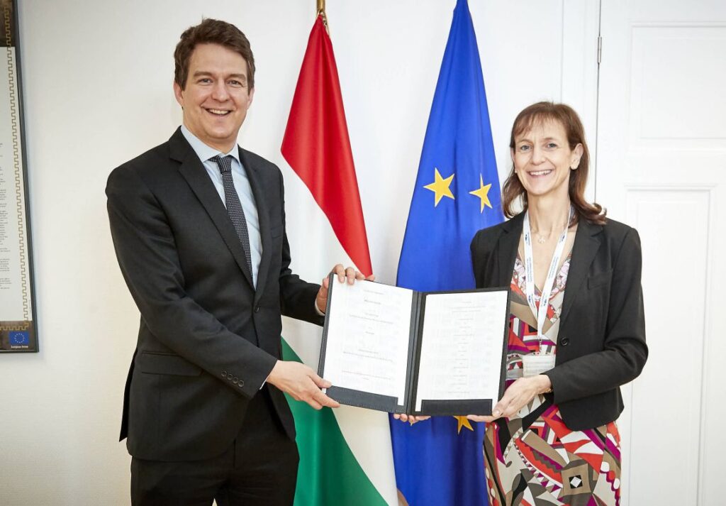 Magyarország csatlakozott az Európai Blokklánc Partnerséghez