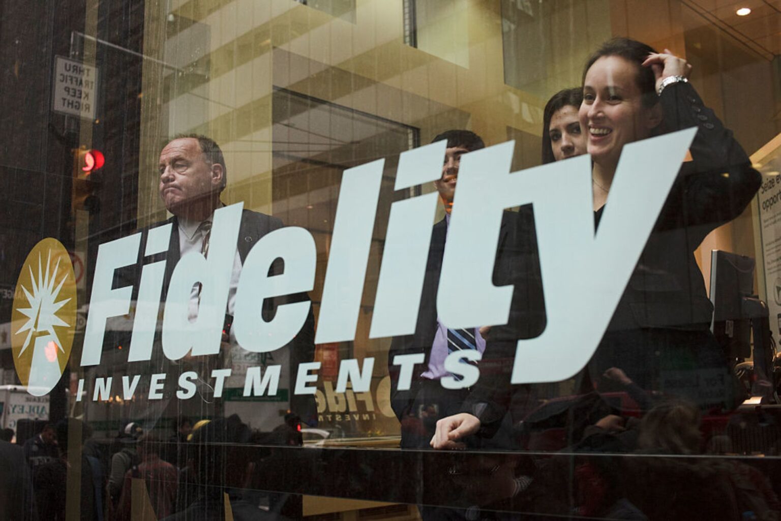 Bloomberg: Hamarosan indul a Fidelity-nél a bitcoin kereskedés az intézmények számára