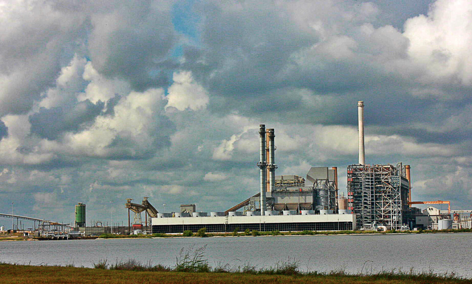 A világ legnagyobb bitcoin bányáját nyitja Texasban a Bitmain