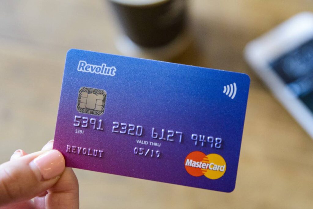Revolut újdonságok: 500 milliós befeketés, drágulás és az MNB