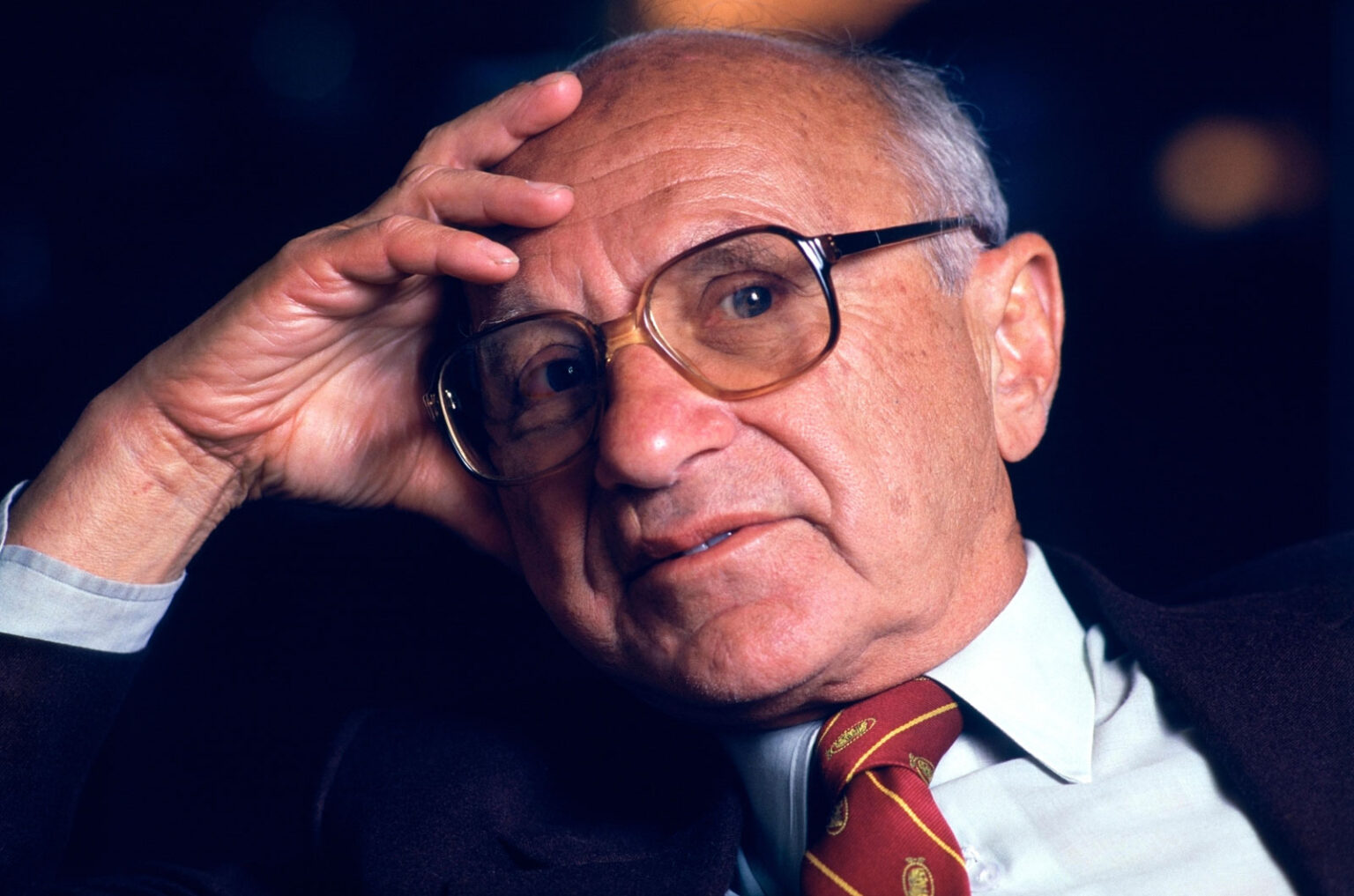 Milton Friedman 1999-ben megjósolta a Bitcoin születését