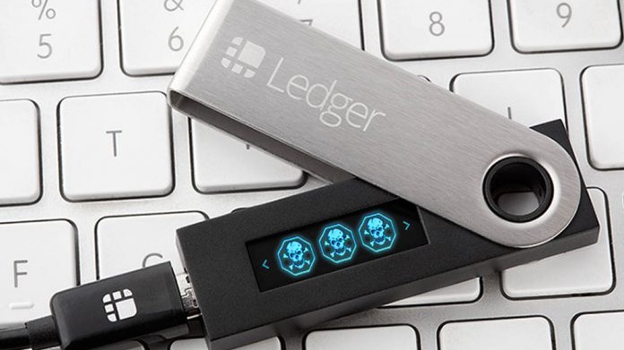 Vásárlói adatokat loptak a Ledgertől