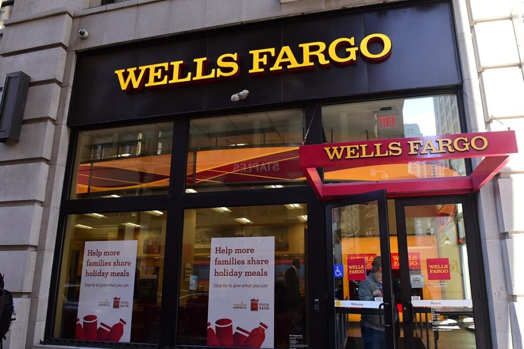 Az összeomlás közepette beszáll a Wells Fargo