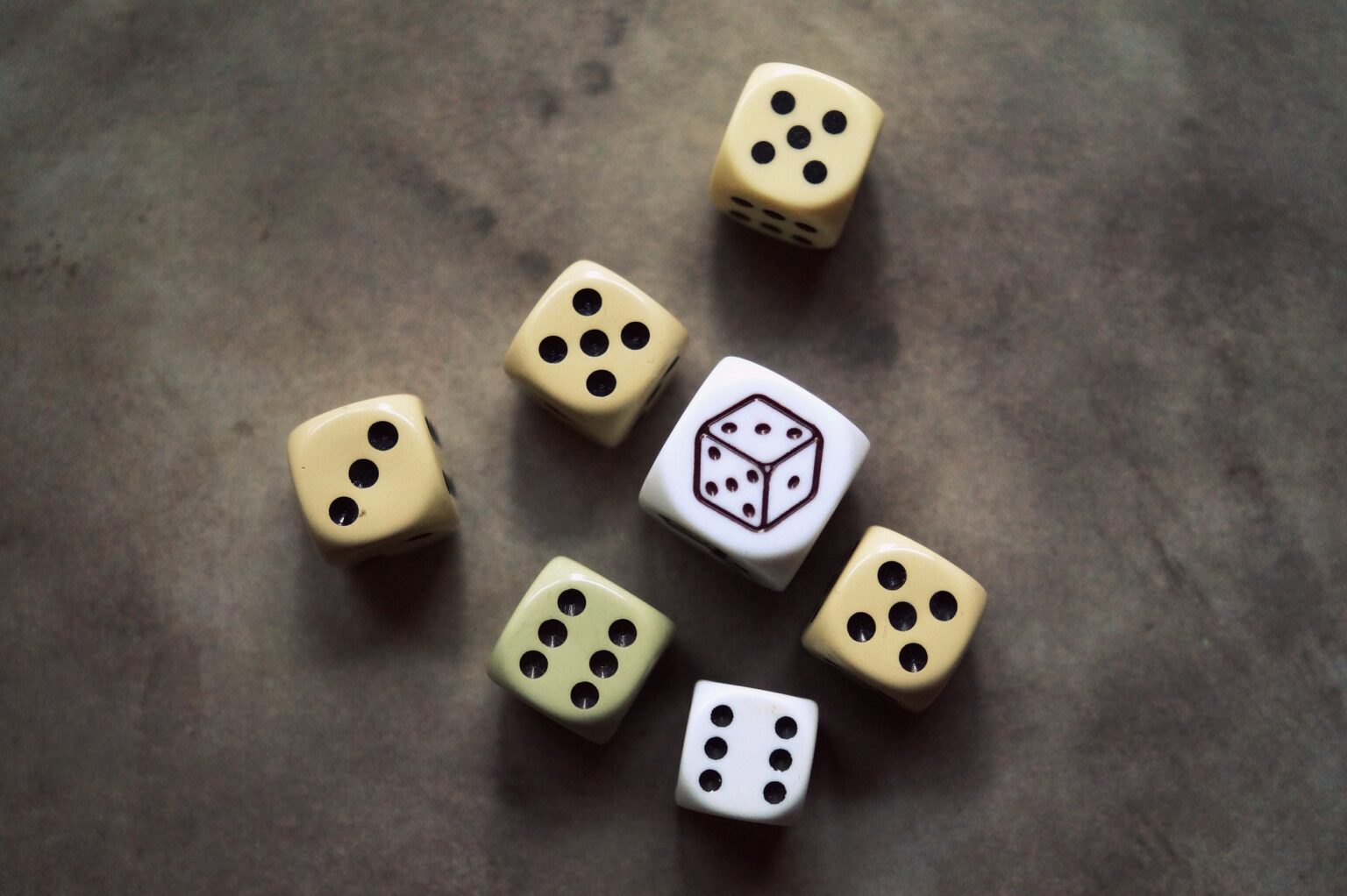 5000 dolláros NFT lett az NFT-ket kritizáló tweetből