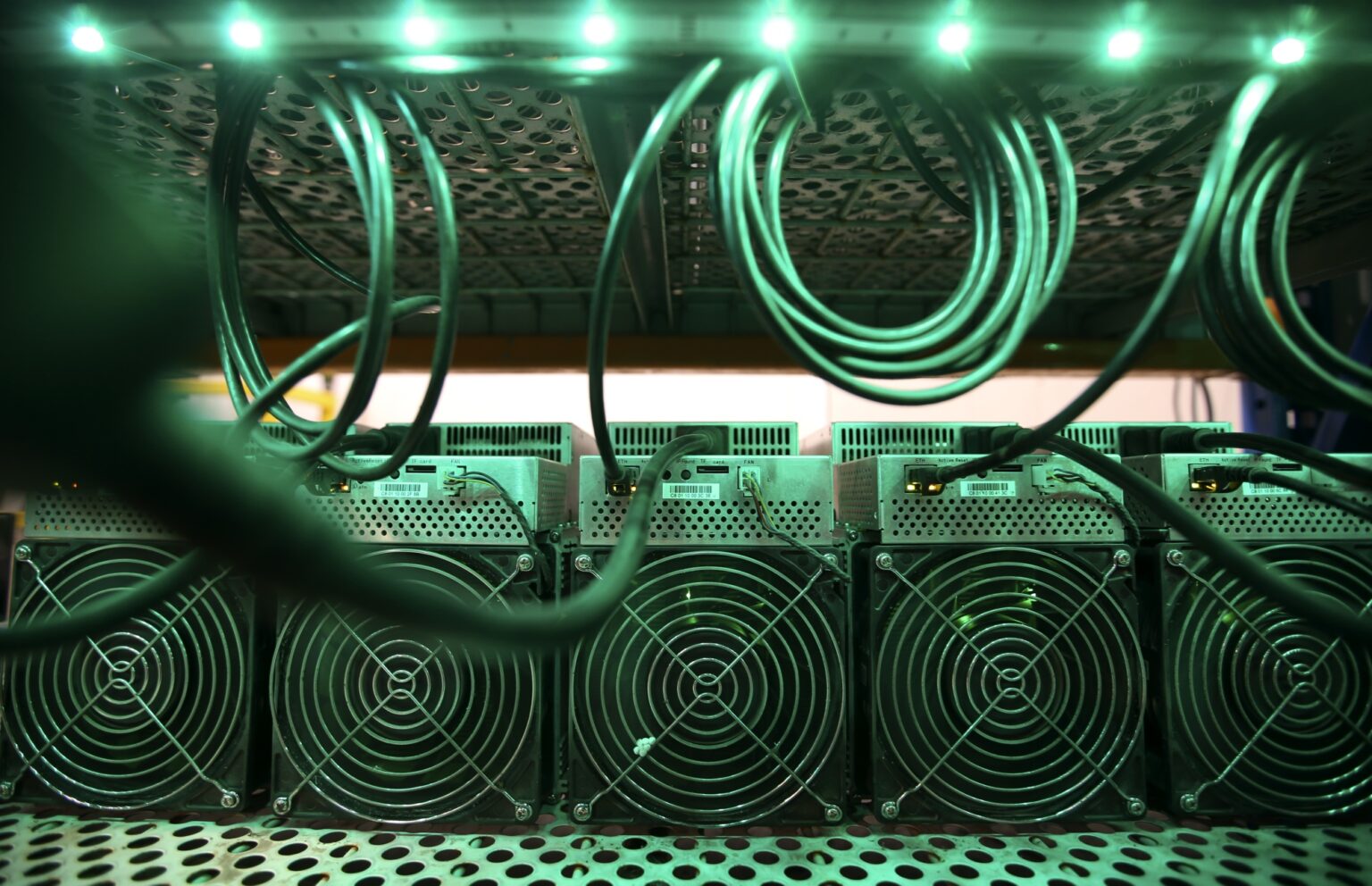 Energiafelhasználásuk közzétételére kényszerítik a bitcoinbányászokat