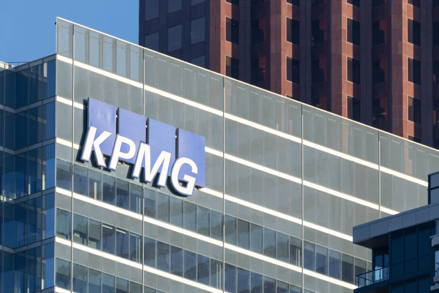 A KPMG Canada bitcoint és ethereumot vásárolt