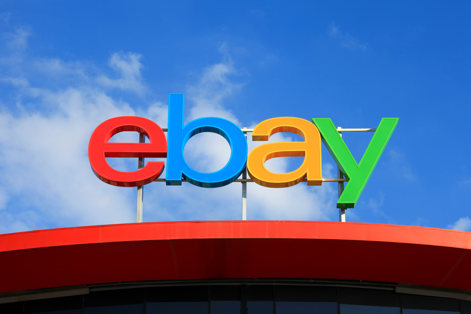 Már a társalkotókat is kifizeti az eBay NFT piactere