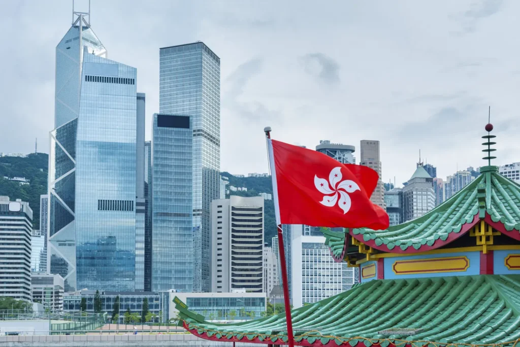 Szabályozott stabilcoin érkezik Hongkongból