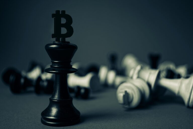 Átlépte a 100 000 dollárt a bitcoin.