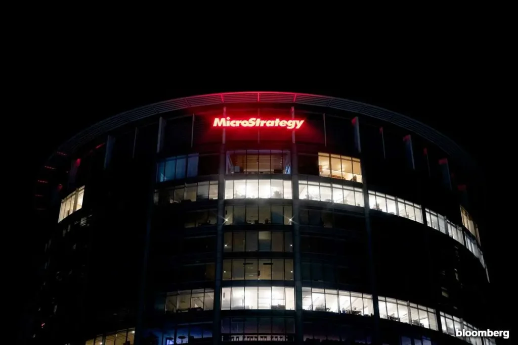 A MicroStrategy a Nasdaq 100 része lett Microstrategy a felkerült a Nasdaq 100 listára