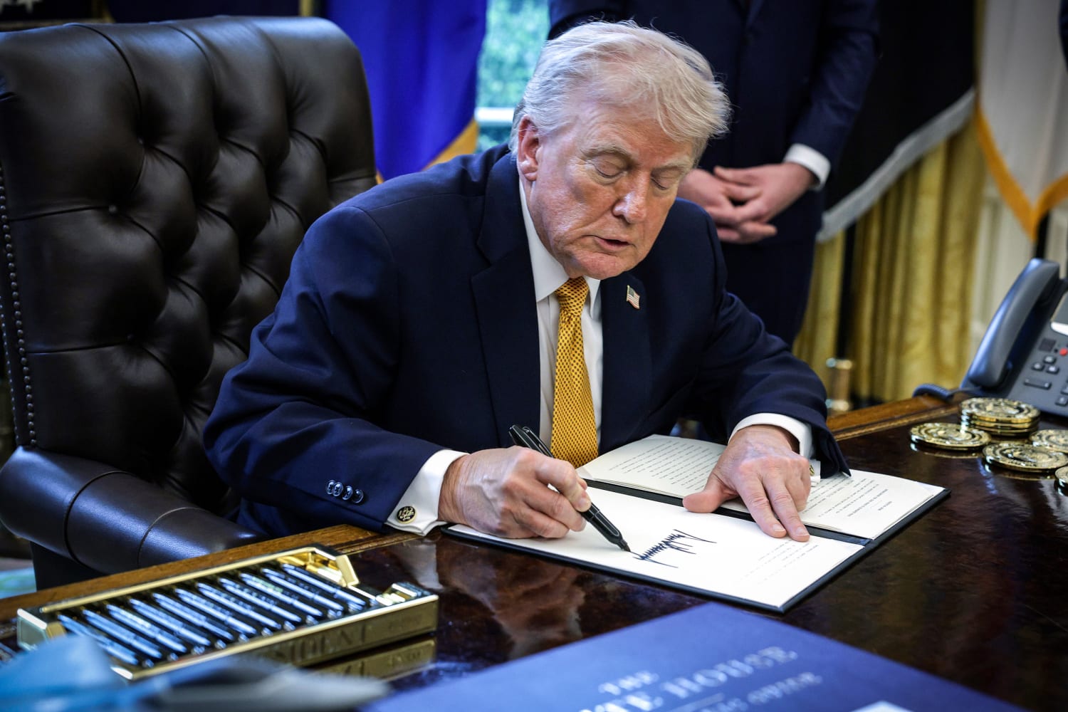 Trump aláírása kerül az új amerikai bankjegyekre, 165 éves hagyomány fog megszakadni Trump aláírása kerül az új amerikai bankjegyekre, 165 éves hagyomány fog megszakadni