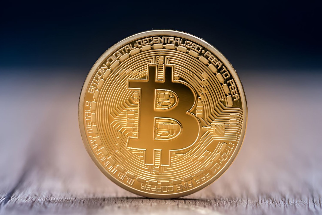 Itt a Bitcoin nagy dobása? Épül a 75 ezres ugródeszka!