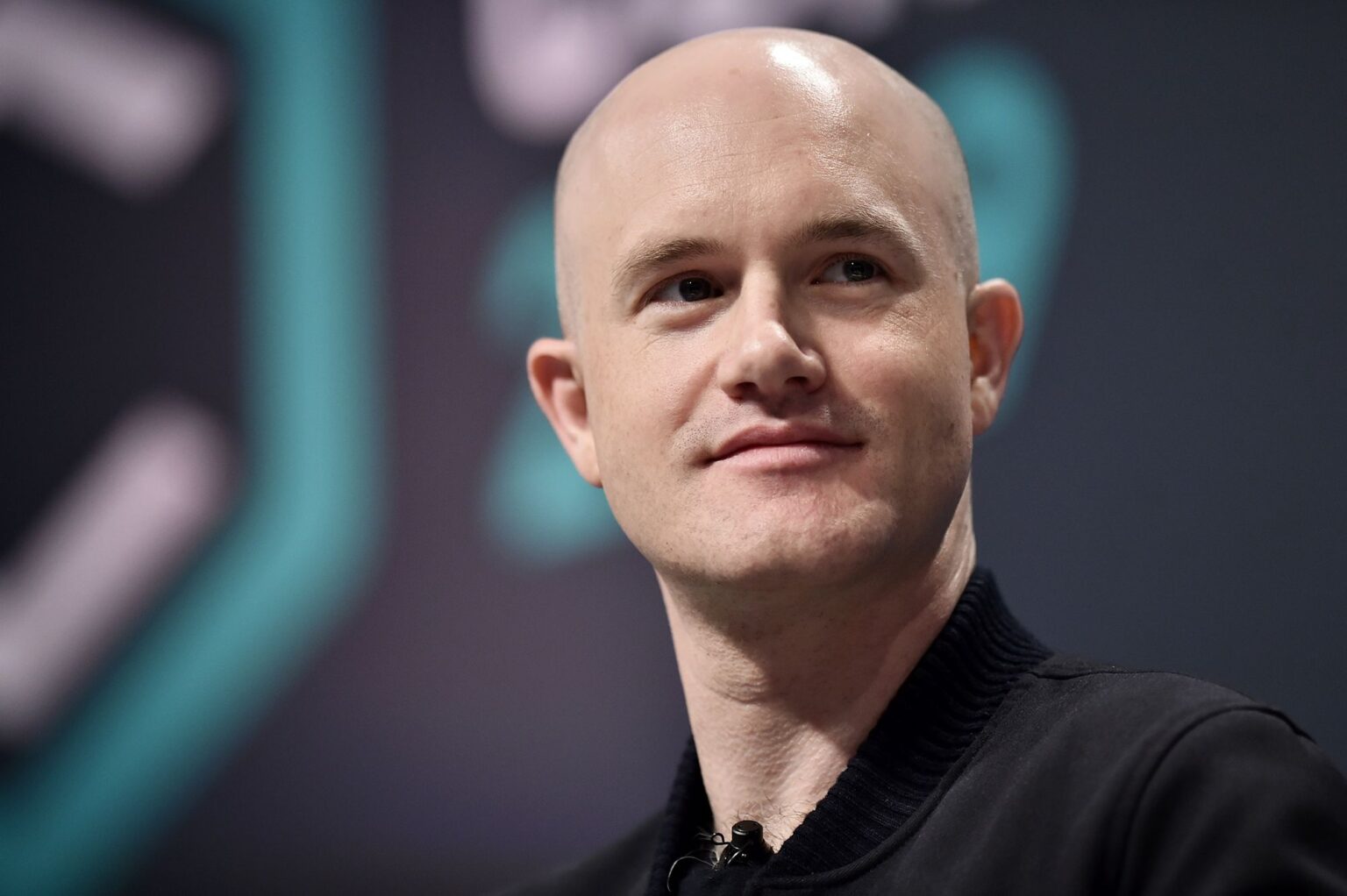 A Coinbase vezére szerint a legtöbb jótékonysági szervezet többet árt, mint használ